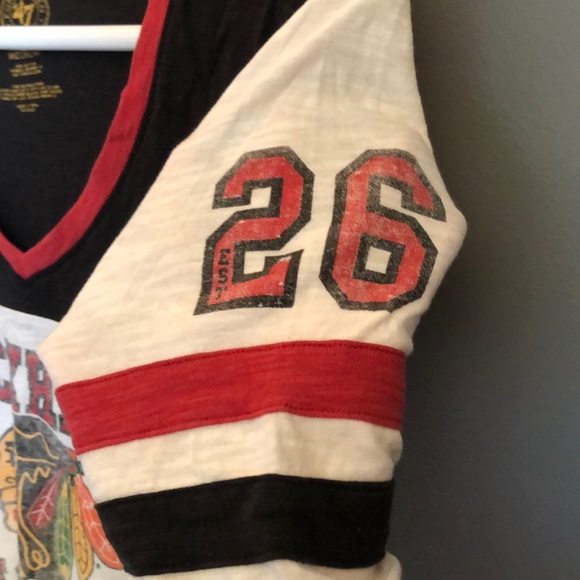 Distress blackhawks quarter sleeve top - Picture 3 of 7